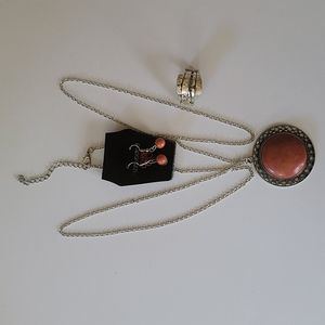 Jewelry 3 Peace Necklace Set/ring